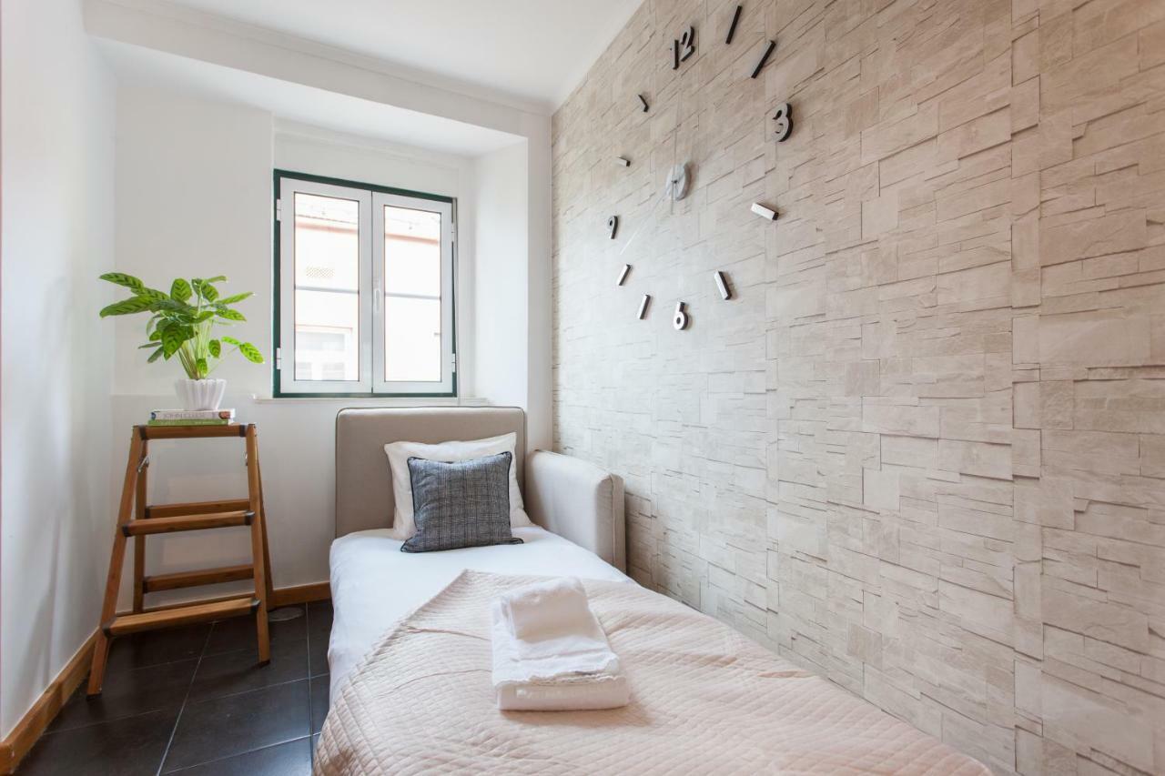 Martim Moniz Studio Apartments - By Lu Holidays Lisbon Exterior photo
